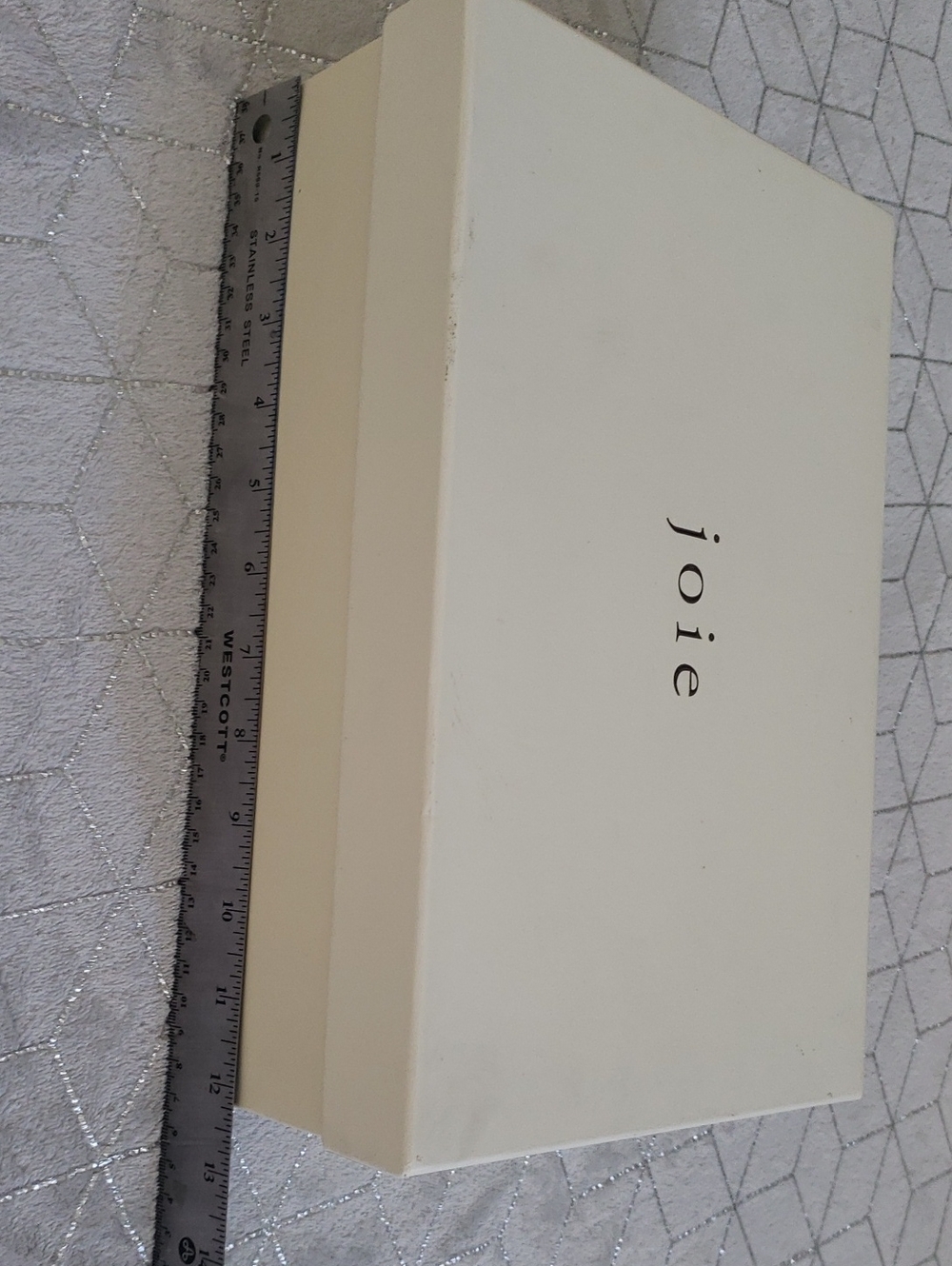 JOIE | Cream Empty Box - Picture 9 of 10